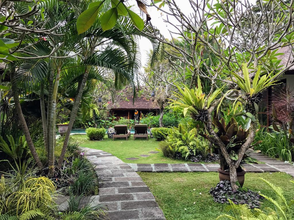 Bali Villa Aja Семиняк Екстериор снимка